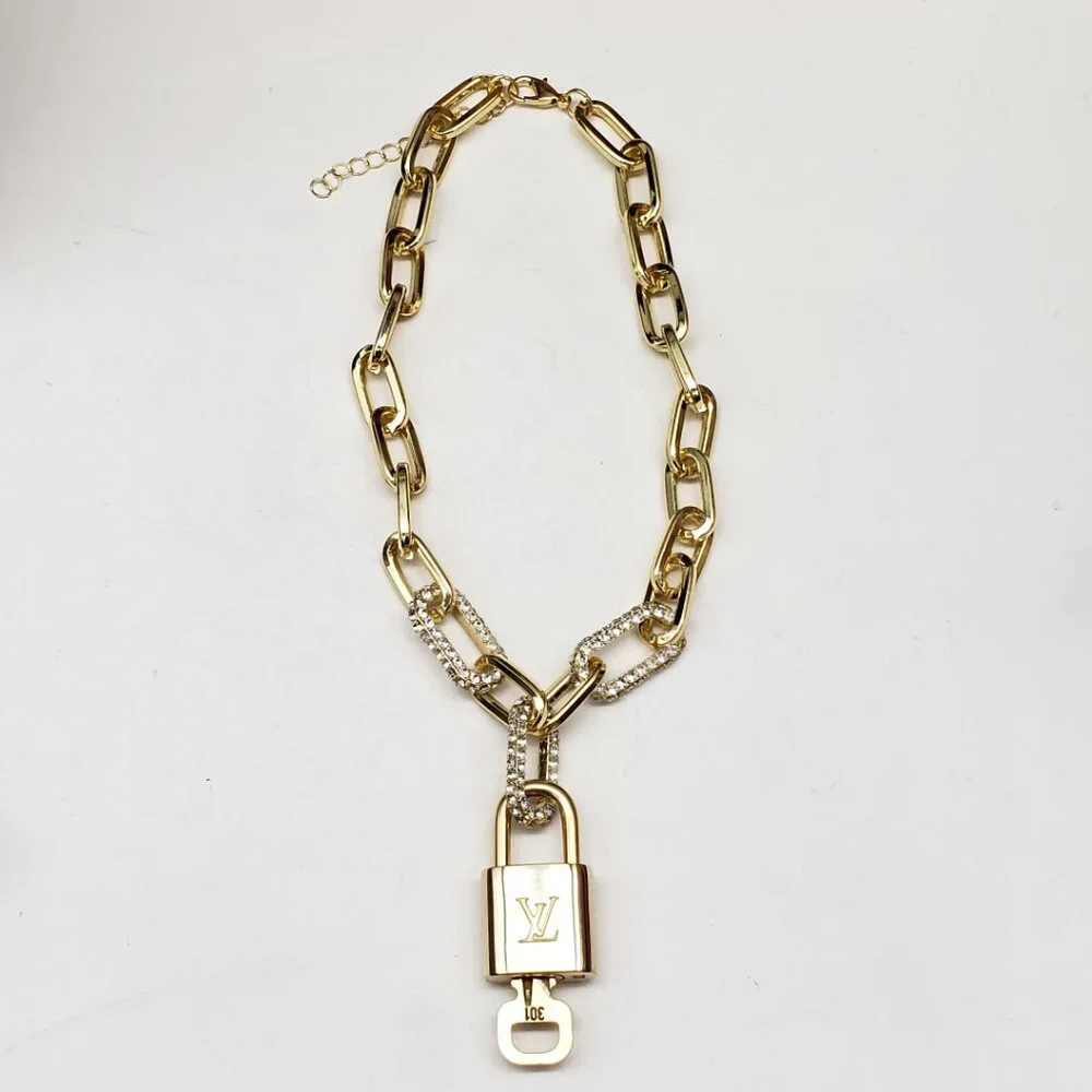 Authentic Louis Vuitton Lock & Key w/ Unbranded Gold Plated Gold Chain Necklace - Picture 8 of 8
